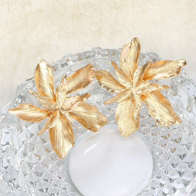 Textured Lily Statement Earrings – Gold or Silver
