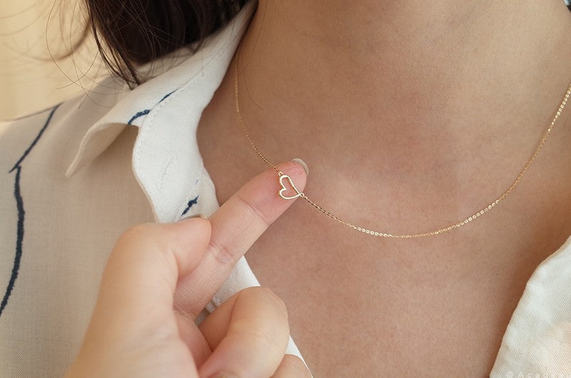 Dainty Asymmetrical Clavicle Heart Necklace