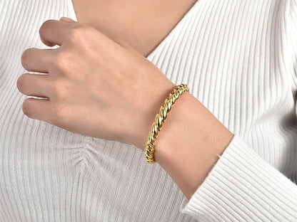 Twisted Elegance Cuff Bracelet – Gold or Silver