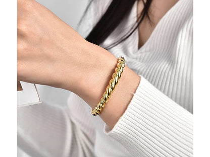 Twisted Elegance Cuff Bracelet – Gold or Silver