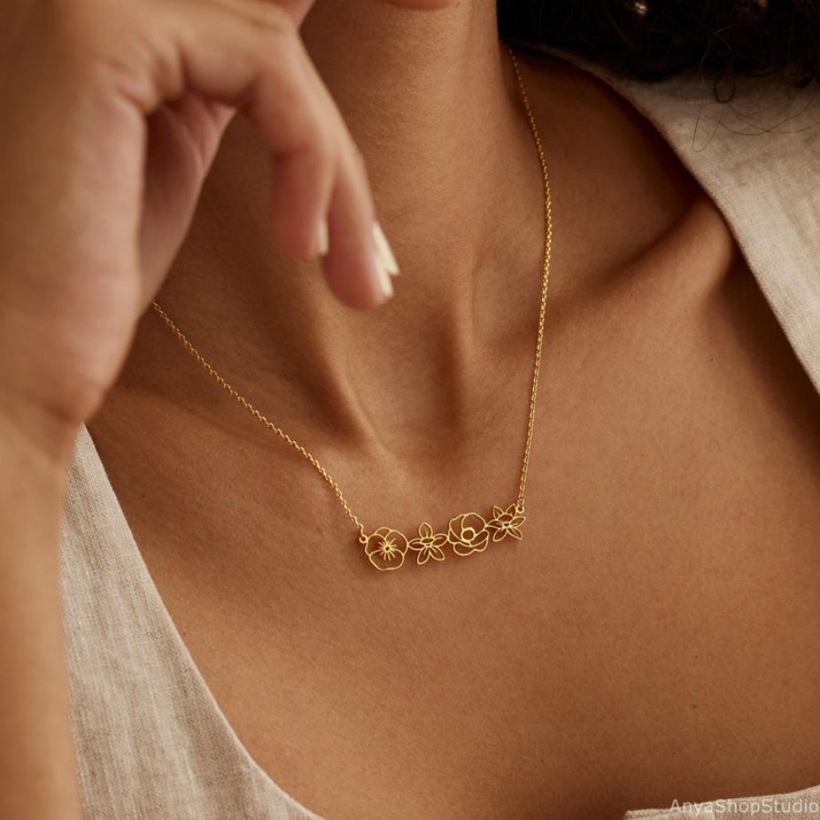 Dainty Birth Flower Custom Bouquet Necklace – Pick 4 Flowers