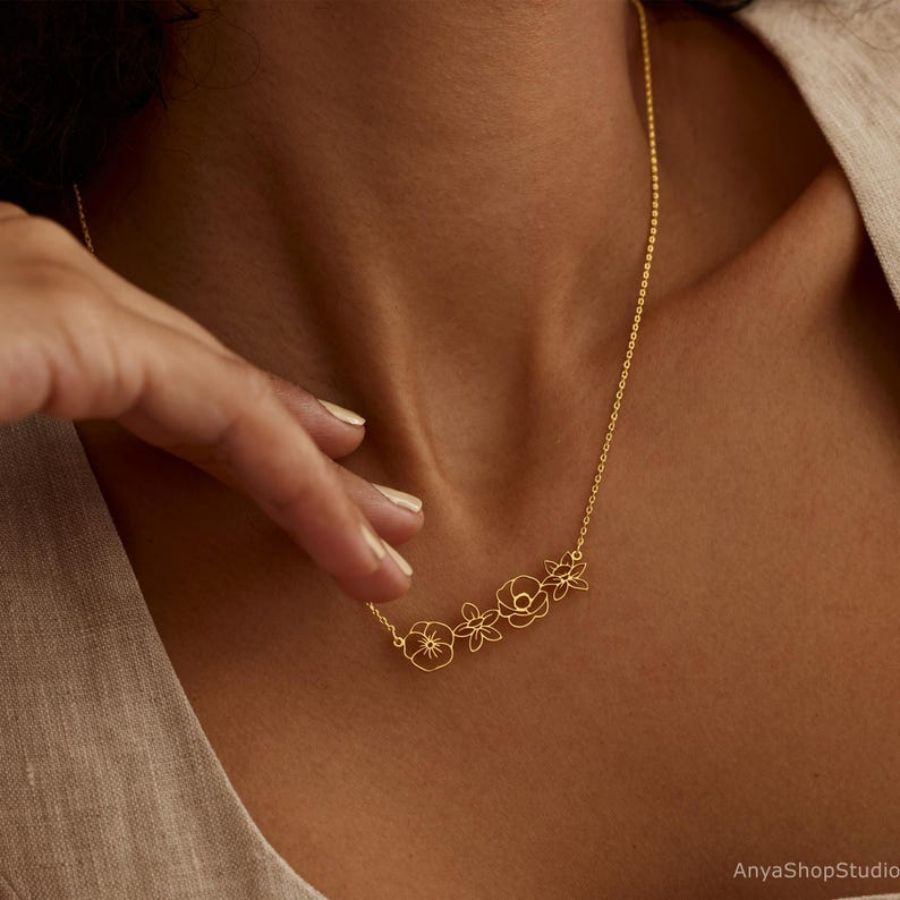 Dainty Birth Flower Custom Bouquet Necklace – Pick 4 Flowers