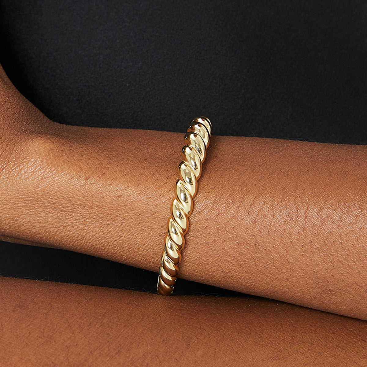 Twisted Elegance Cuff Bracelet – Gold or Silver