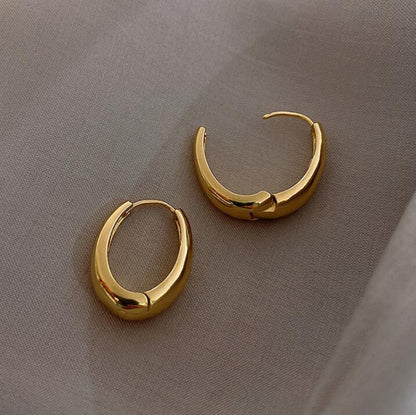 Sleek Teardrop Hoop Earrings – Gold